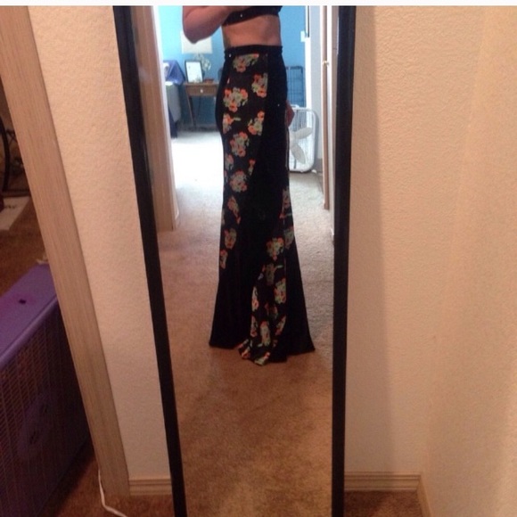Free People velvet floral maxi skirt - Picture 4 of 6